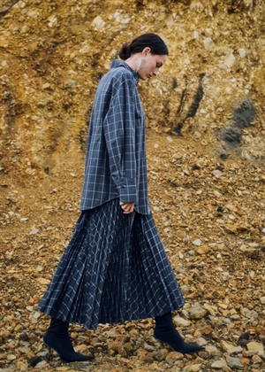 Aurora oversize skjorte Grey Pinstripe W. Black Copenhagen Muse